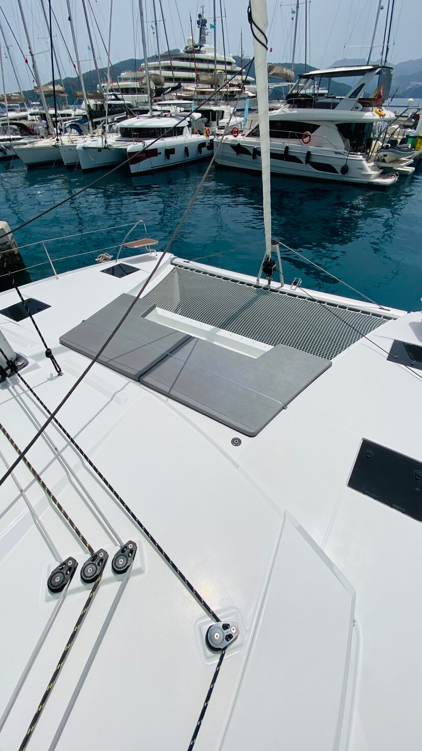 Fountaine Pajot Astrea 42 - 4 + 1 cab. Sirius 1